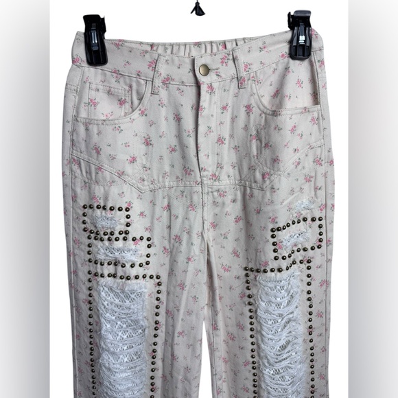 POL Patchwork Floral Denim Jeans NWOT S/M - Picture 4 of 7